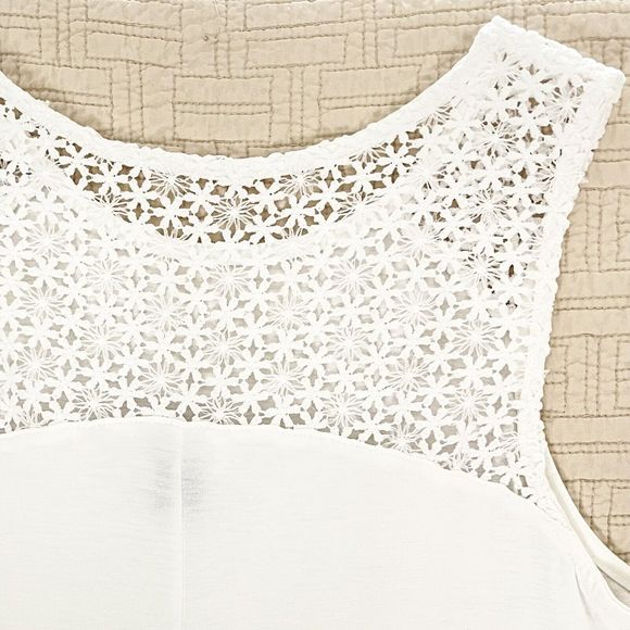 Old Navy Crochet Tunic Top Womens Size M Longline Sleeveless White Stretch Basic - Picture 6 of 9